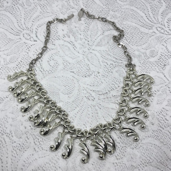 VINTAGE Sarah Coventry silver tone metal chain necklace modernist style trendy. - Picture 2 of 4